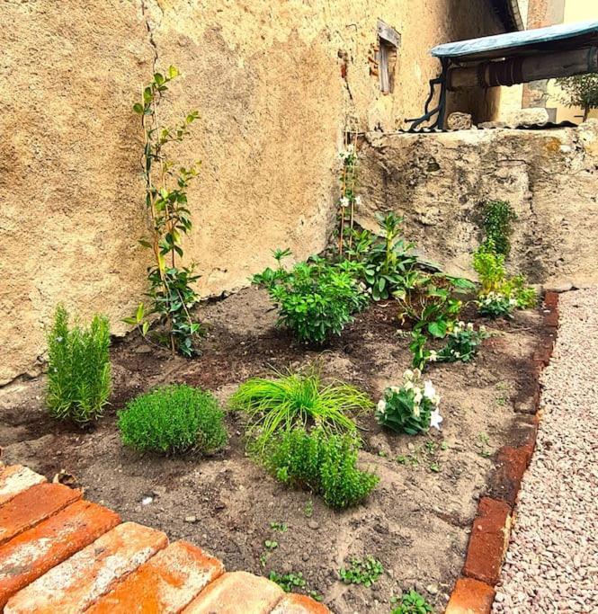 Gite L'Annexe Du Prieure Besson Экстерьер фото